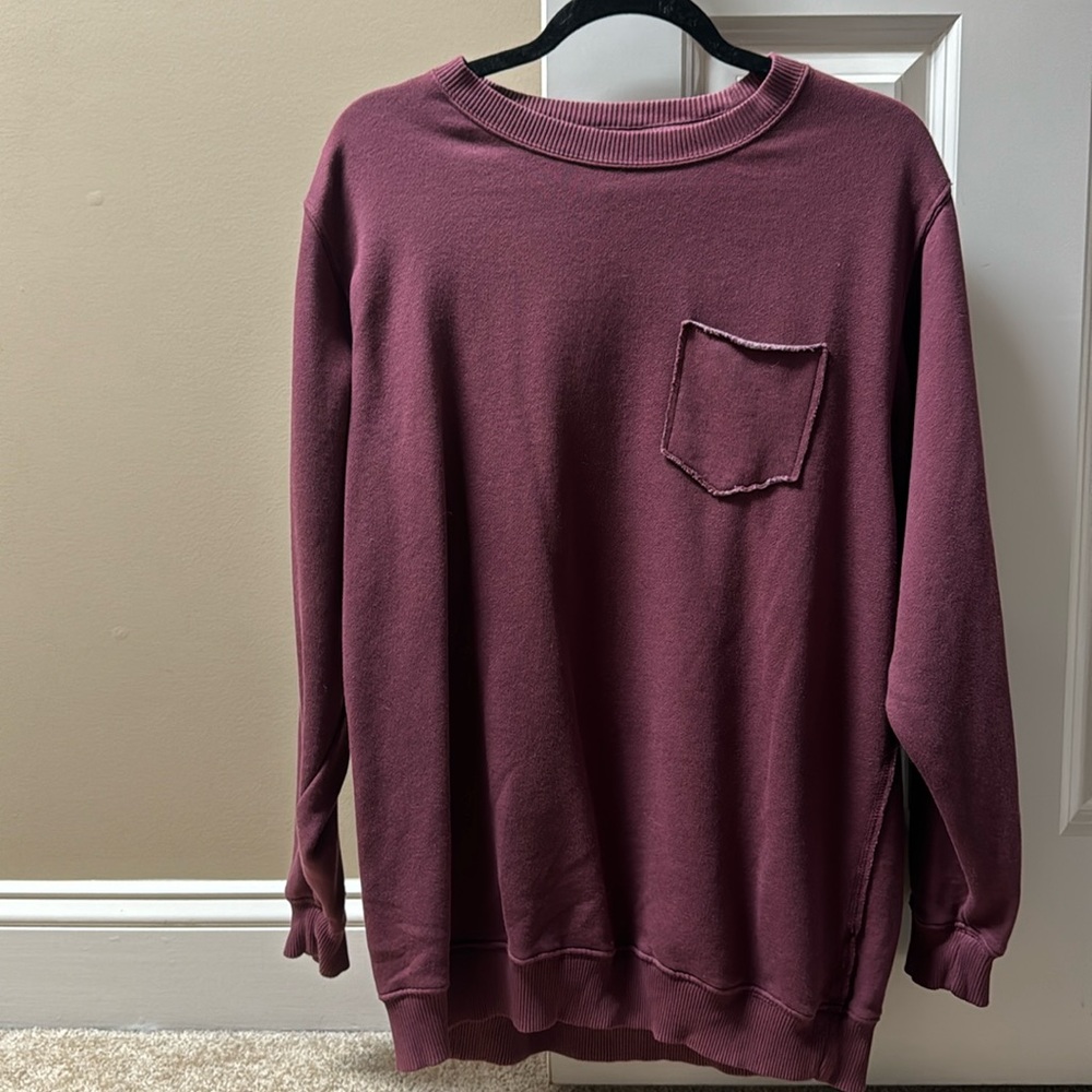 Size xs aerie crewneck